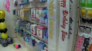 Balloon House-party store