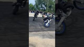 YZ125 and 636 STUNTBIKE CIRCLE WHEELIES AT STUNT SHOW! #bikelife #yz125 #636 #stunt #stuntbike