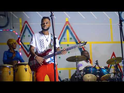 MULEMULE AKIIMBA KUHUSU MAISHA YAKE DHUUU INASIKITISHA SANA