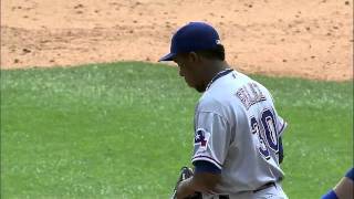 2011/08/04 Feliz earns save No. 22