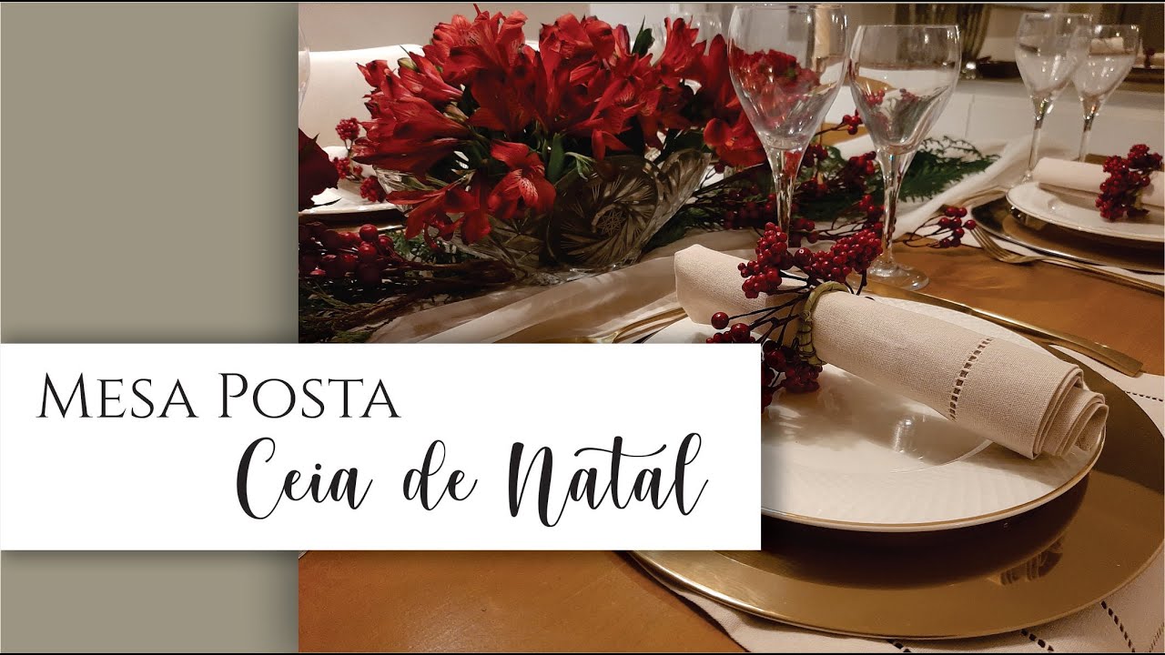 Mesa posta para ceia de natal