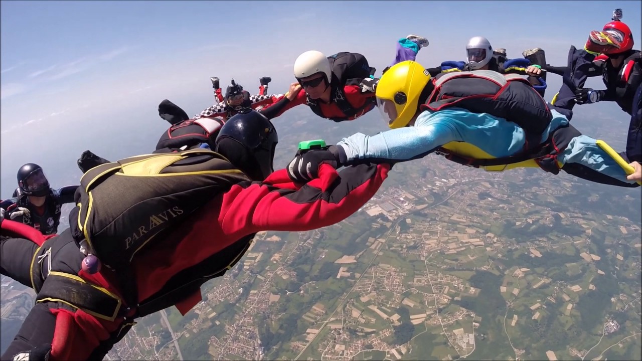 16-BigWay Banjaluka 2017, skok 16 padobranaca u formaciji