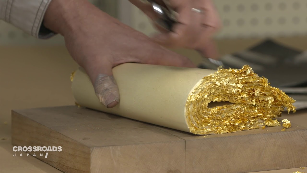 How gold leaf is made in Japan 