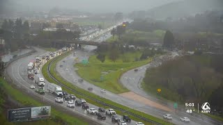 Heavy traffic on Highway 101 after Grapevine closure