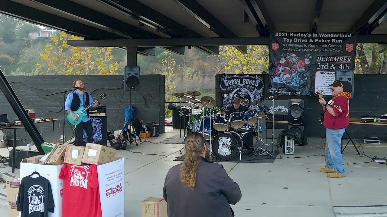 cover of lovegun from kiss by the gypsy bones