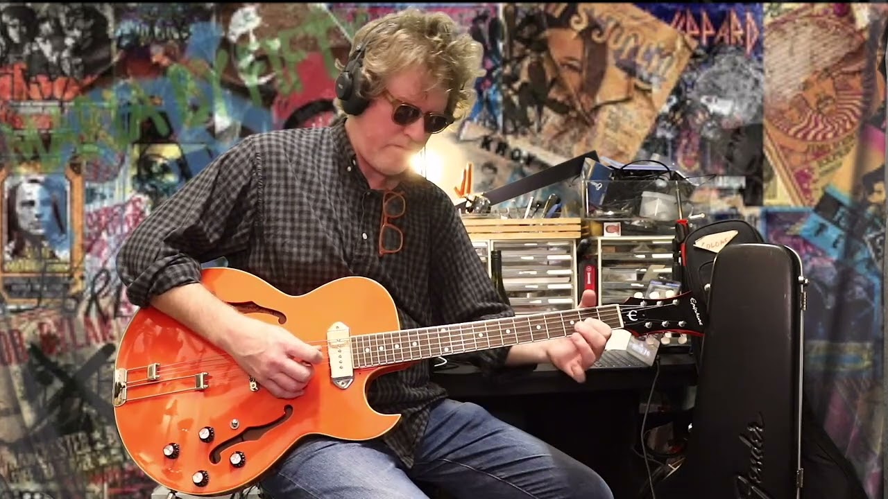 Epiphone Sorrento ES930J - year 1993 - YouTube