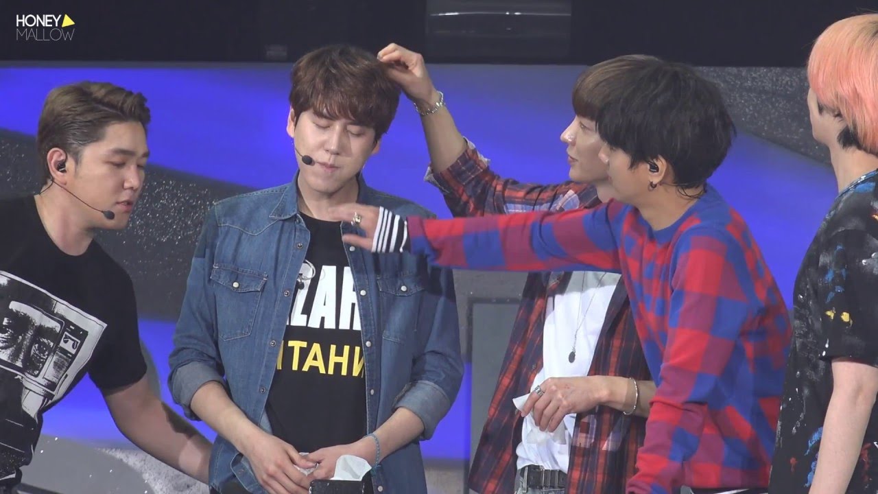 160305 KYUHYUN : Super Camp in Shanghai  '레몬이 너무해+쓰담쓰담 해주세요'