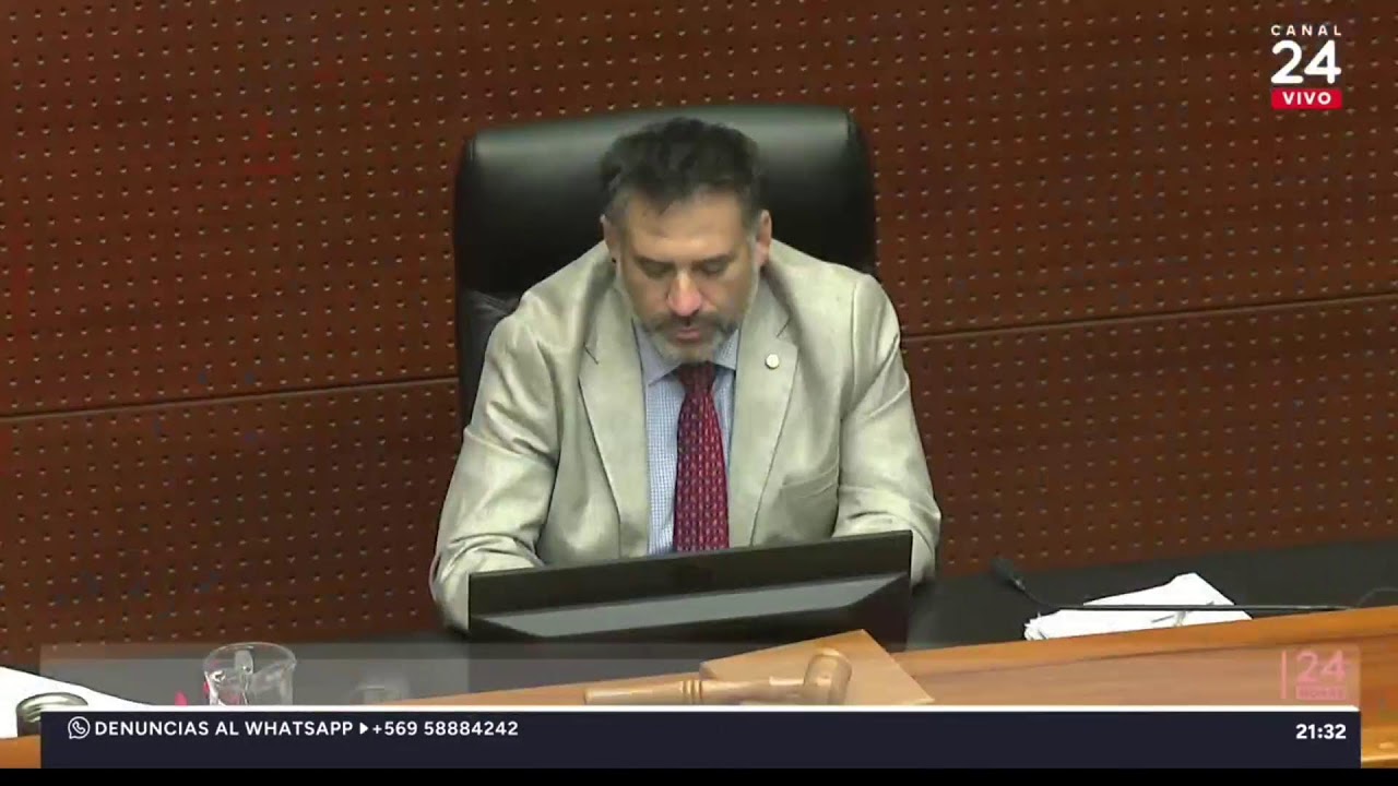 AHORA | INCENDIO AFECTA A BODEGAS EN HUECHURABA