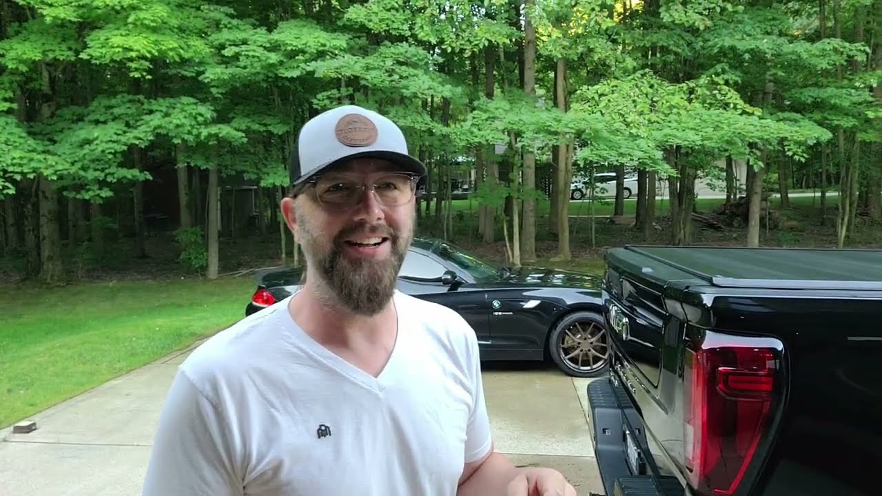 GMC AT4 X Gator / Retrax Bed Tonneau Cover Install Non Professional!