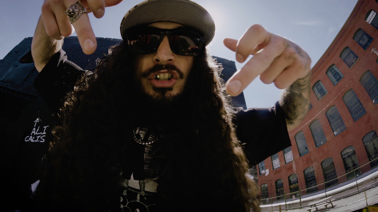 Ver NEZZY - WILDSTYLE (Official Video) en YouTube Ver NEZZY - WILDSTYLE (Official Video) en YouTube