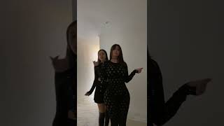 Two pretty best friends🥰🥰 @mikaelatesta @baileightahlula.h