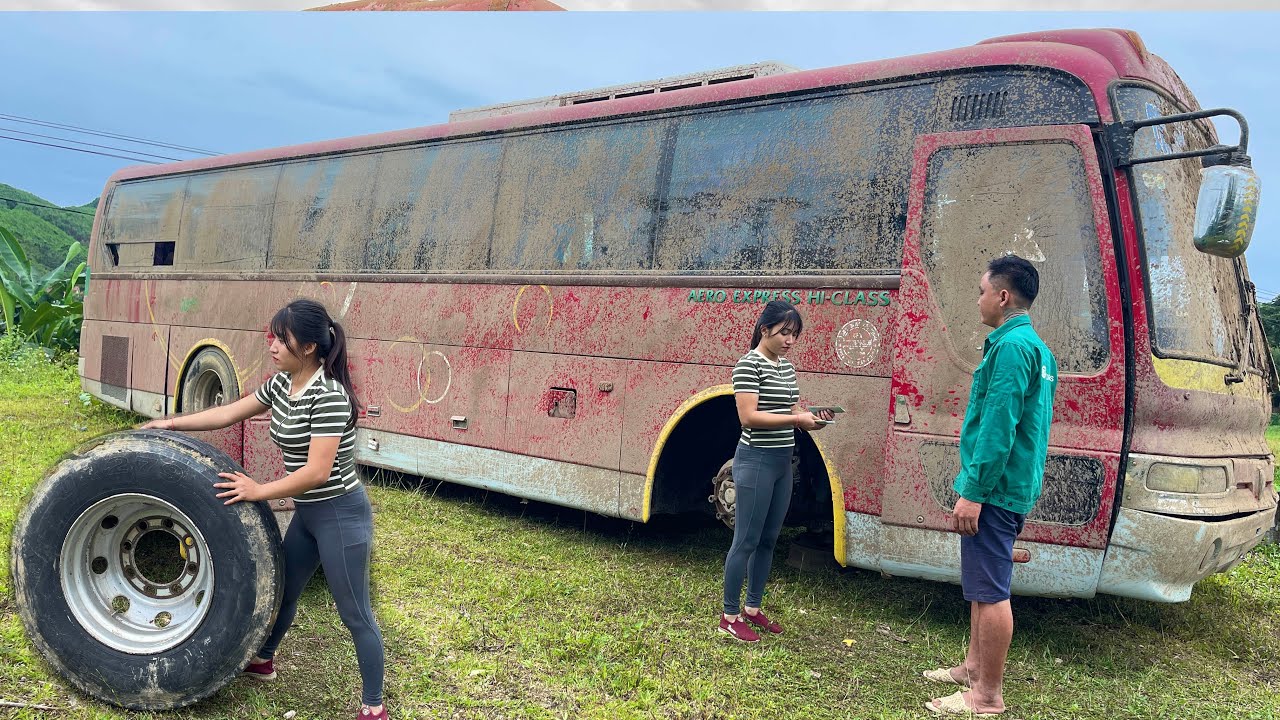 Girl's challenge to restore abandoned dirty 46-seat HYUNDAI car full video