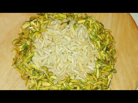 خلال نمودن آسان و ساده پسته و بادام