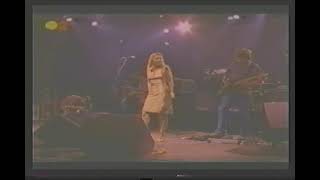 Watch Saint Etienne Filthy video