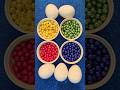 تعلم الألوان بخمس بيضات وطبق الخزف الصيني