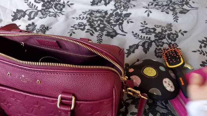 I never had a medium bag. I have pm empreinte and speedy bandouliere 20 as  my go-to. But now that I carry my MacBook Air 13”, I'm contemplating to get  a “medium”