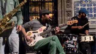 Burocracia Cósmica  (  something about us, Daft Punk Cover )