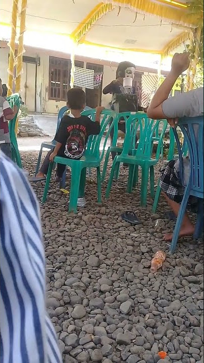 Joged Mantap Pengamen Bertopeng