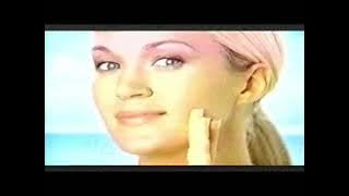 Olay (featuring Carrie Underwood) commercial circa 2011