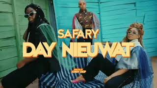 (lyrics/paroles) day nieuwat de safary