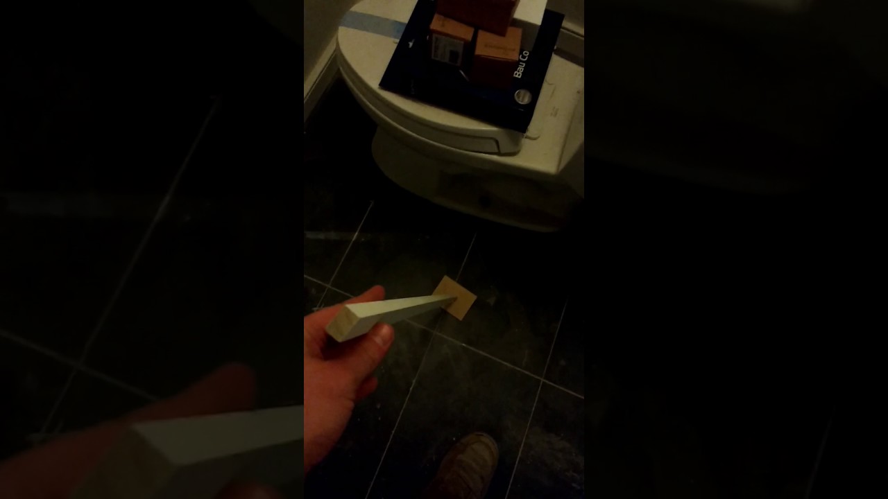 Jig for measuring inside dimensions in tight spaces