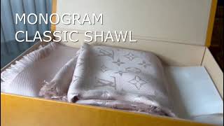 LOUIS VUITTON MONOGRAM SHAWL: HOW TO Style and Review 2022 / LV Luxury  Designer Scarf / MerLovesLux 