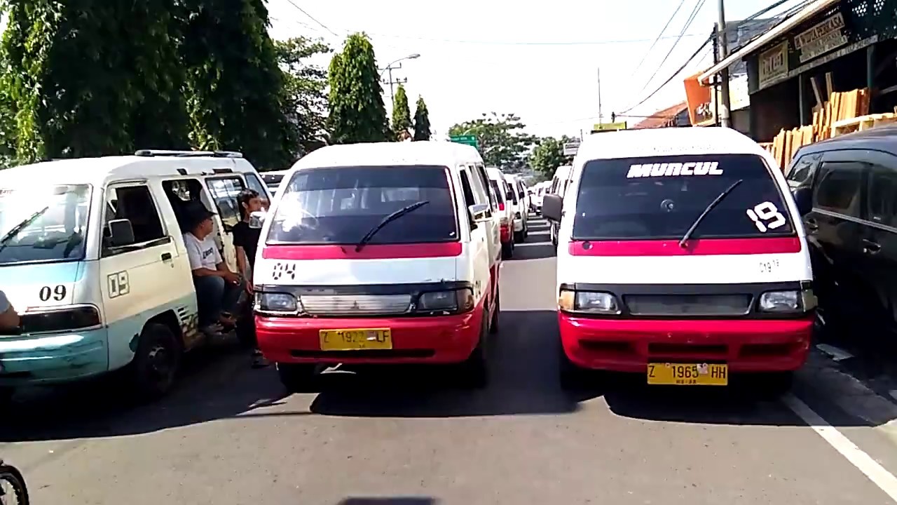 Demo Angkot Menolak Ojek OnlineGOJEK Tasikmalaya YouTube