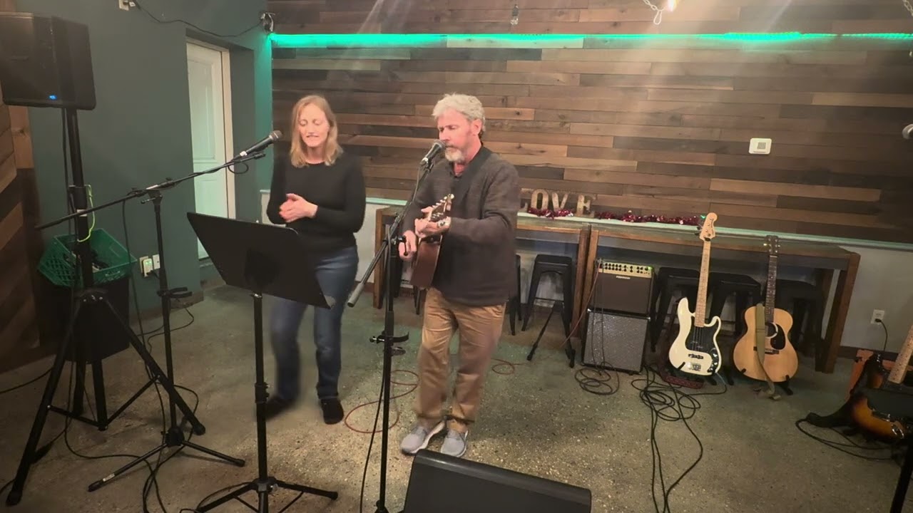 Winston with Gracie  4  February 18, 2026 @MobjackTavernOpenMic #gracie #winston