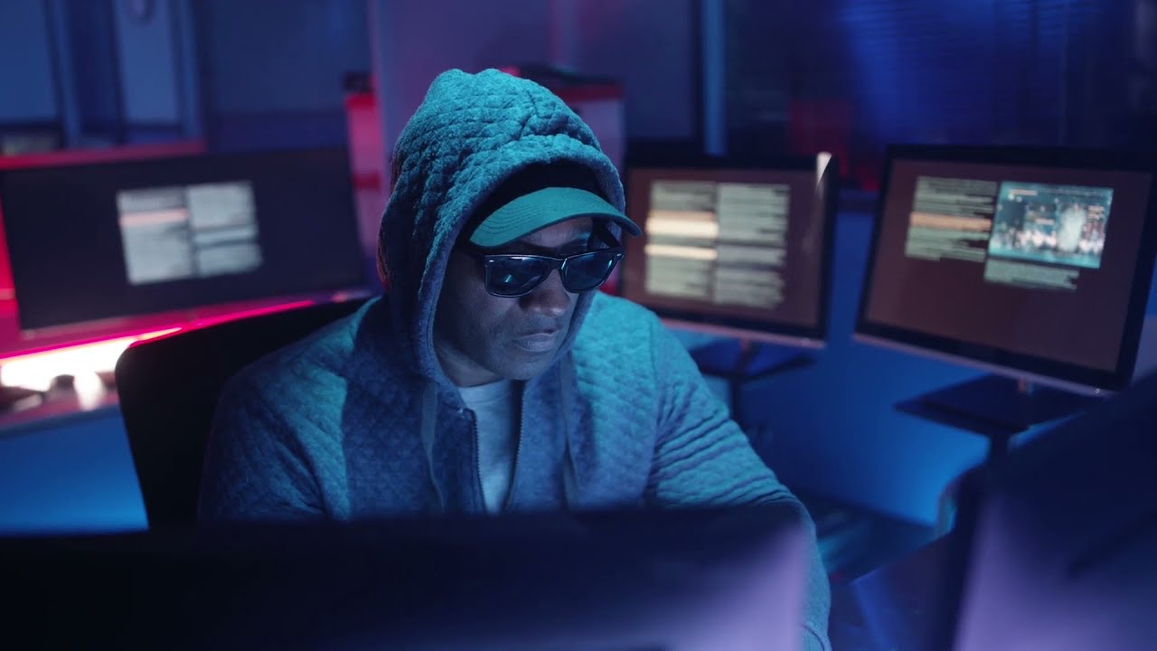 Ewan McVicar - Tell Me Something Good (Unofficial Video)