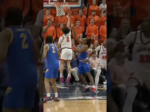 thru traffic 🚗 #uva #collegebasketball #collegesports #accbasketball #basketball #sports