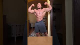 All about posing (flexing muscles)// Handsome muscular man 😍// Beautiful body 😍