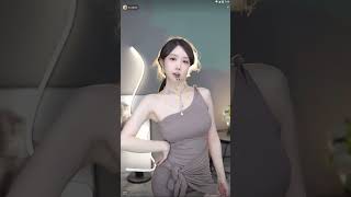 迷人的黎闪电20221213071952