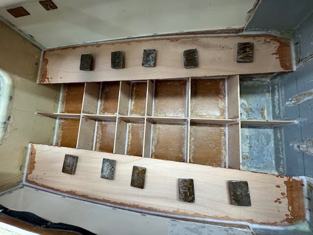 24 Oct 2024  Bottom of sides