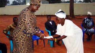 Queen Zee Ft Rocky J - Mama Kumba