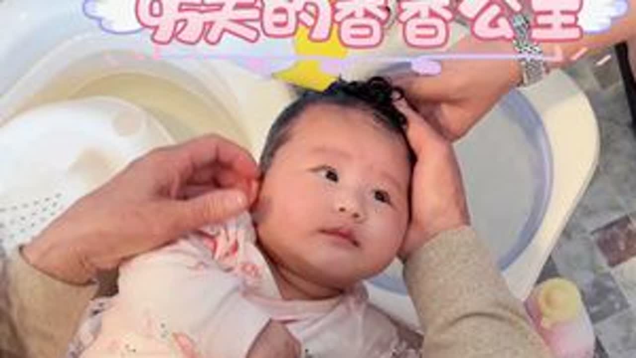 本来初十才有100天的，但是我们提前到了初八，小小的给宝宝举办一下，很多姐妹说想来我也不知道怎么叫，你们想来说给我哈，在帮我看看穿哪个衣服嘿嘿#云南 #远嫁 #福建 #人类幼崽迷惑行为大赏 #宝...