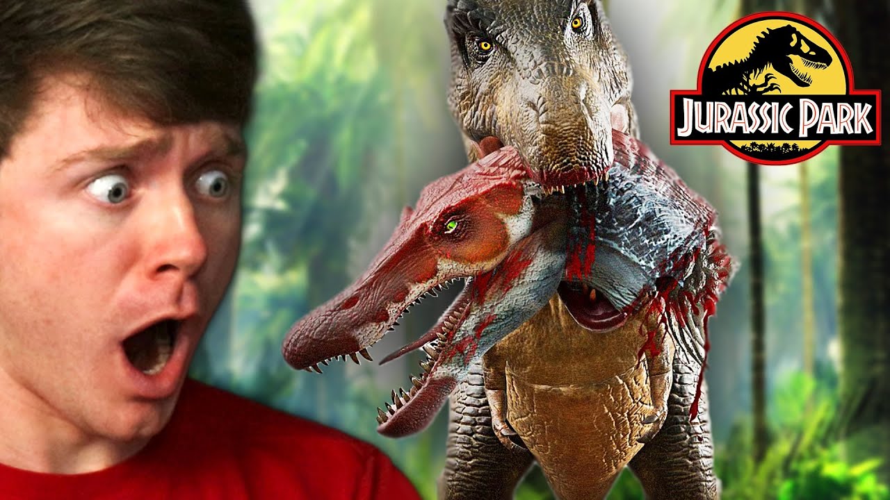 Reacting to ACCURATE T-REX in JURASSIC PARK!