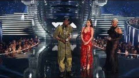 Rema and Selena Gomez accepting the #VMAs award for Best Afrobeats | 2023 VMAs #calmdown