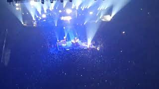 Queen + Adam Lambert - Under Pressure (Live @O2 Arena London - 06th June 2022)