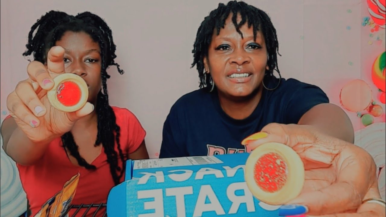 AMERICANS TRYING SNACKS FROM PORTUGAL 🇵🇹