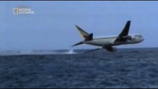 Uprowadzony samolot musiał wodować na oceanie! [Katastrofa w przestworzach]