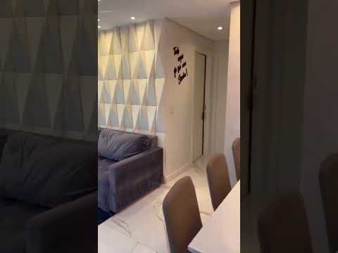 Vídeo: Apartamento de dois andares: layout e decoração em estilo moderno