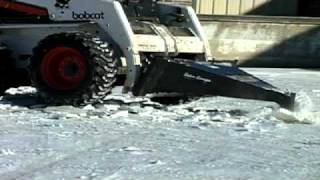 Bobcat Scraper Attachment | Bobcat Equipment