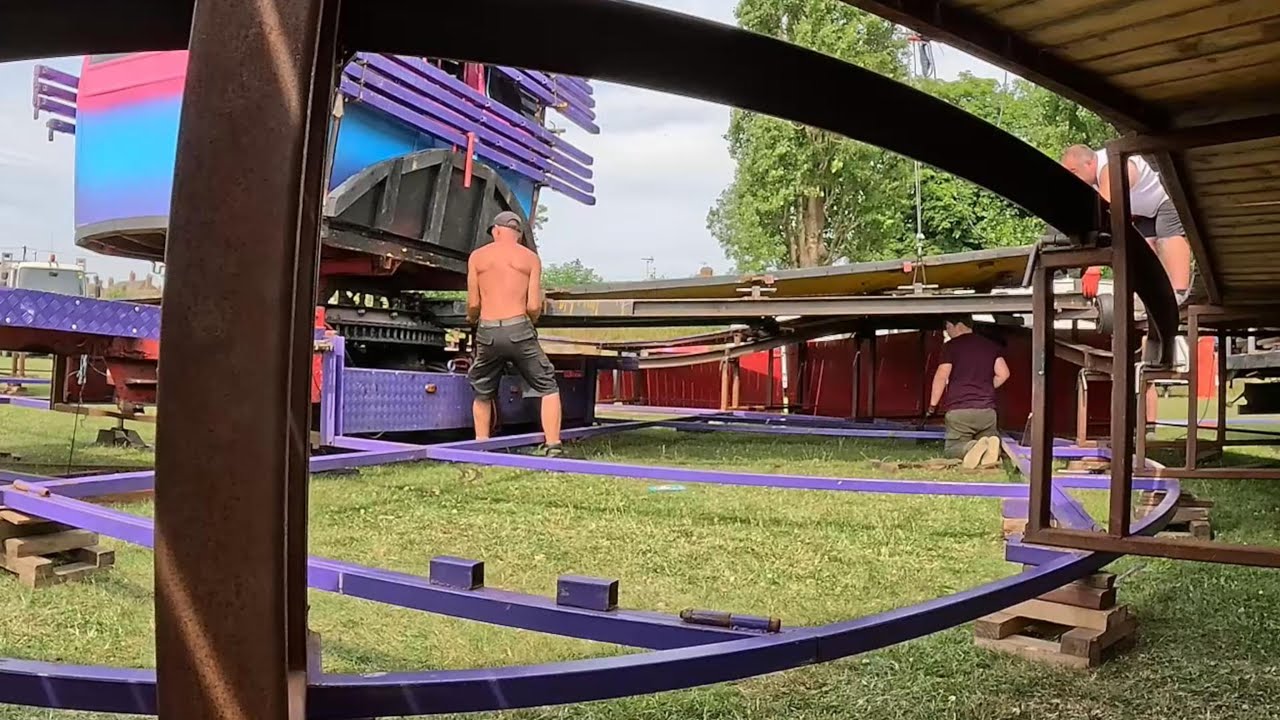 Build-up and Walkthrough of Jimmy Dean's Family Funfair in Yaxley near Peterborough #buildup #fair