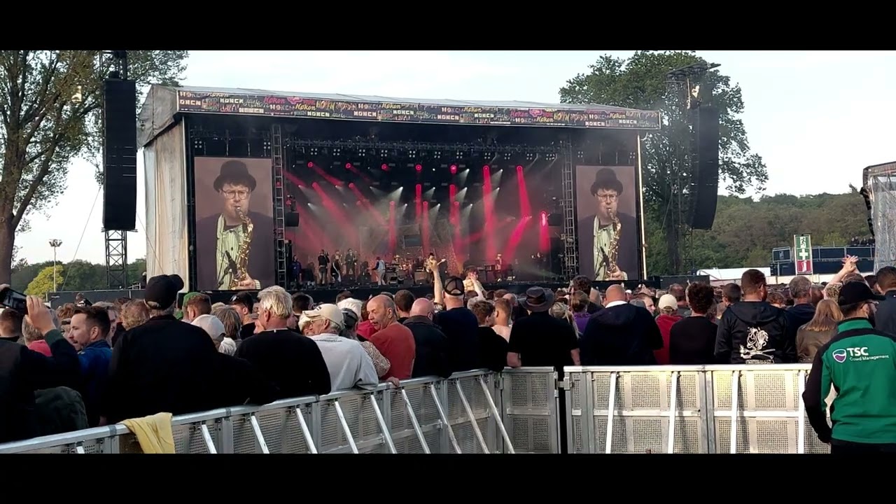 NORMAAL met t' Kampvuur laait op Olderwets Høken 2023