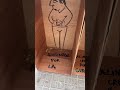 Solidaridad y respeto – trash art, street art short, arte urbano