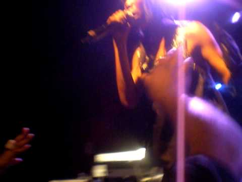 Brandy - Torn down live @ bataclan paris