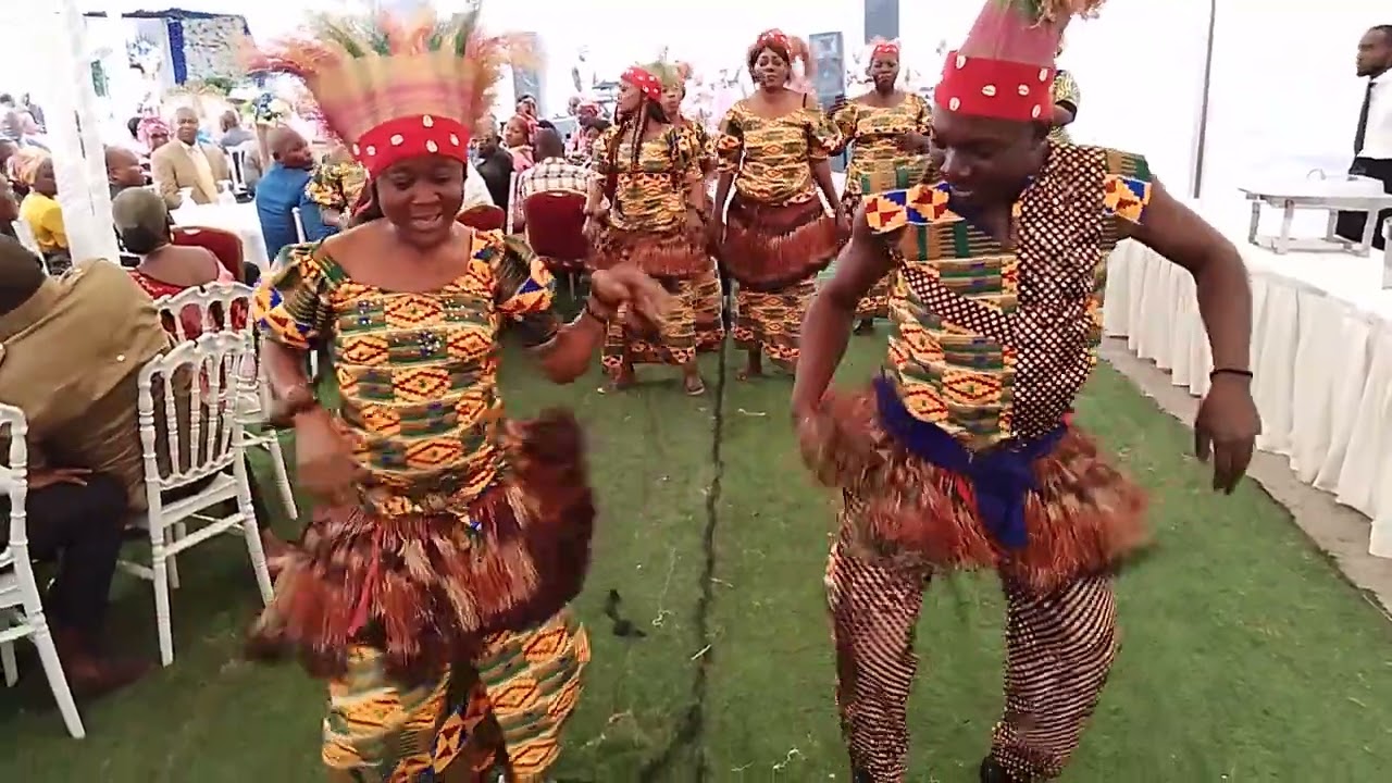 Ayessa tradi moderne mariage coutumier Lazare et Ado