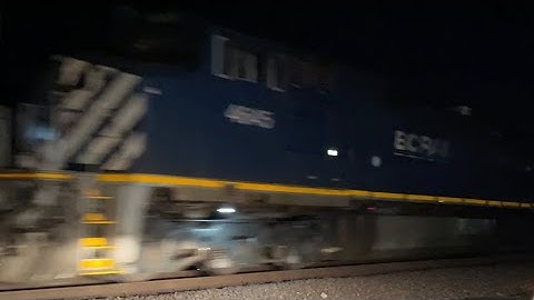 BCOL 4645 trails on BNSF HNSINTW in Prescott, WI (3/19/22)