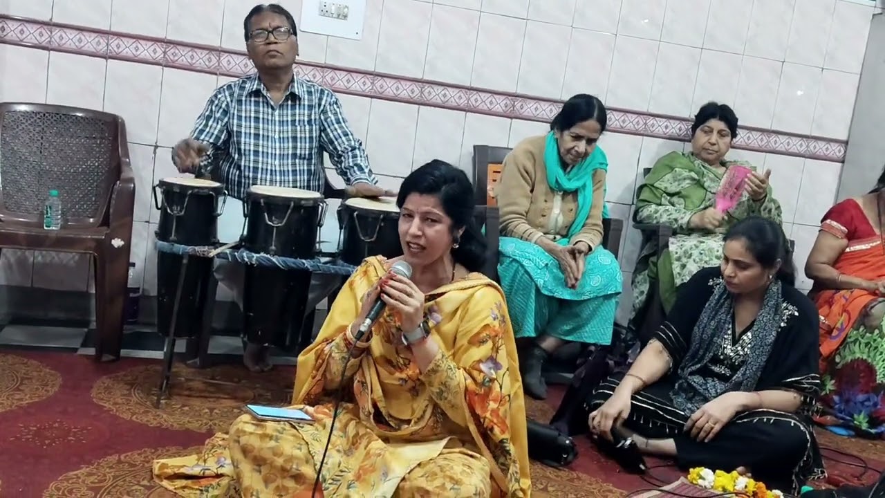 #कीर्तन 🙏 रंग हारा वाले दे चढ़ गए🌹#कीर्तन #मैं #रौनक #लगी राधे कृष्णा मंदिर #मोरमुकुट #कृष्णा_भजन_