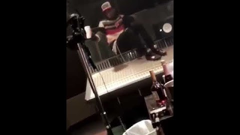 Playboi Carti in the studio with Blac Chyna (snippet)